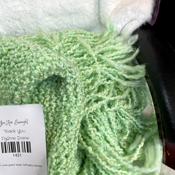 Handmade USA Baby Afghan or lap blanket 80 x 100" lime green new super soft - Picture 3 of 4